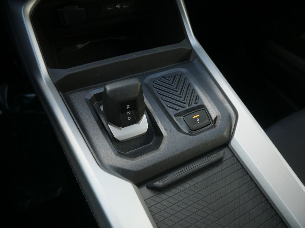Fahrzeugabbildung Dacia Bigster Extreme Hybrid-G 140 Automatik