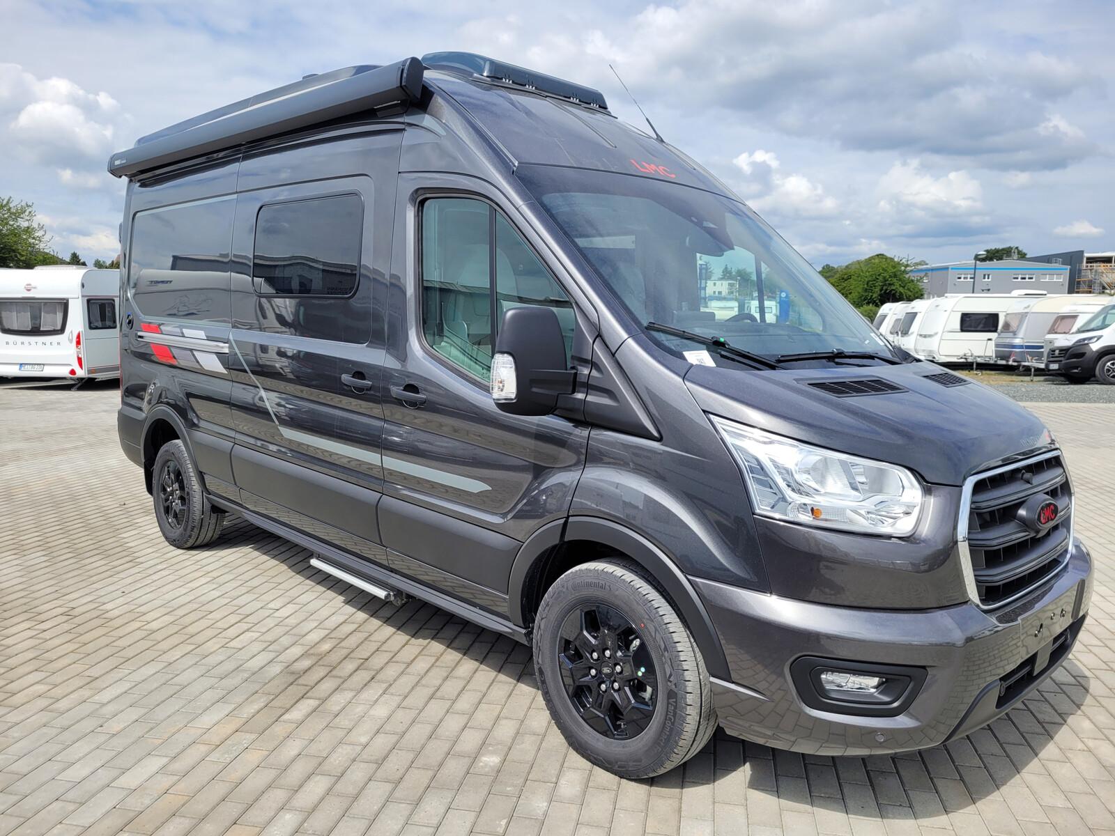 LMC Innovan 592 Ford