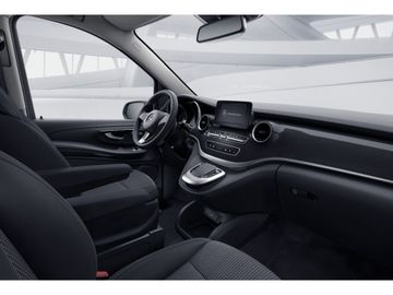 Mercedes V 220 - 9