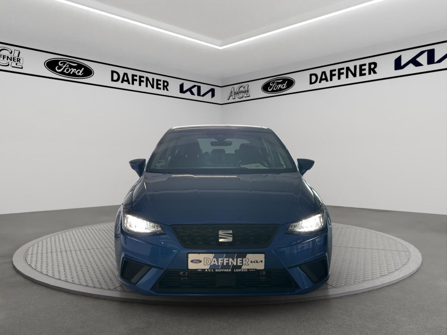 Fahrzeugabbildung SEAT Ibiza Navi Digitales Cockpit LED Apple CarPlay A
