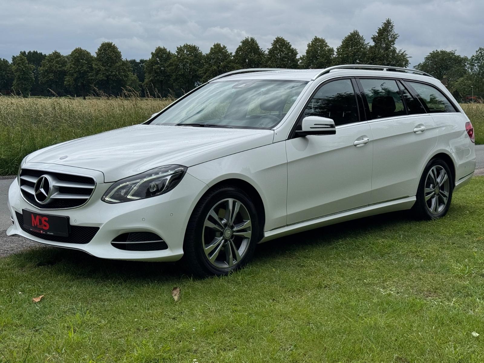 Mercedes-Benz E 250 T-Modell BlueTec 4Matic *LED*Navi*AHK*PDC*
