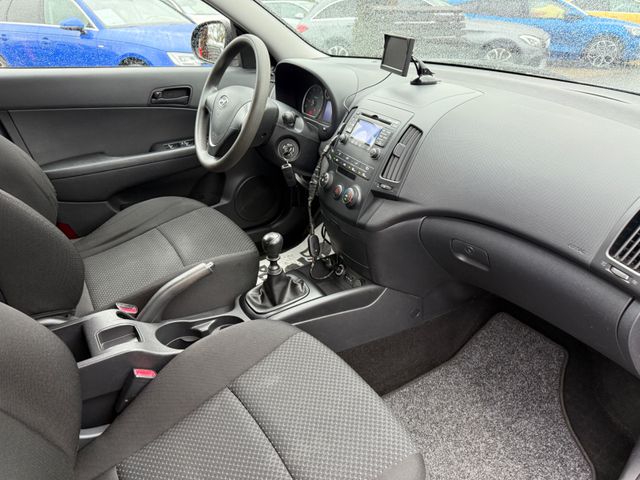 Hyundai i30  CW 1.4 Comfort