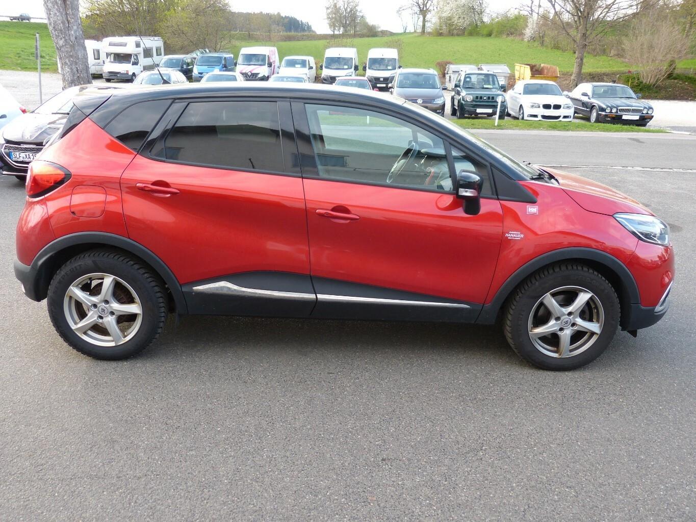 Renault Captur Helly Hansen TCE 120 EDC [1. HAND]