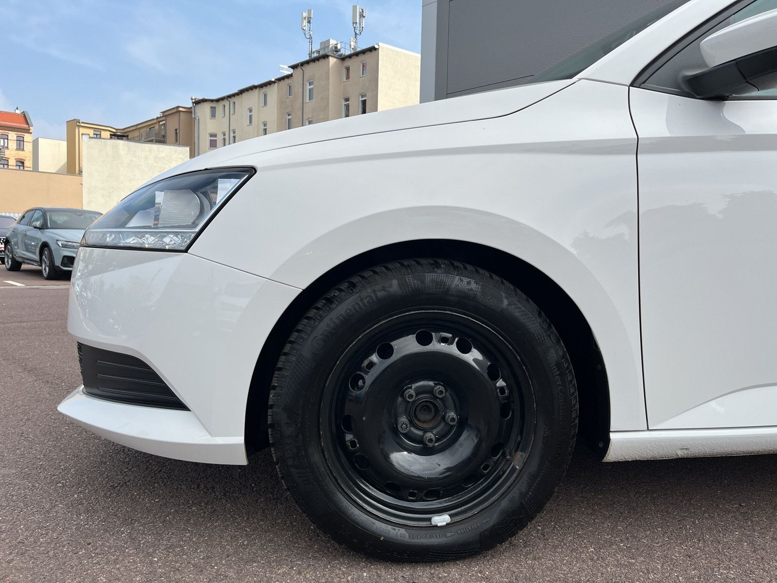 Fahrzeugabbildung SKODA Fabia 1.0 MPI Klima DAB Sitzheizung