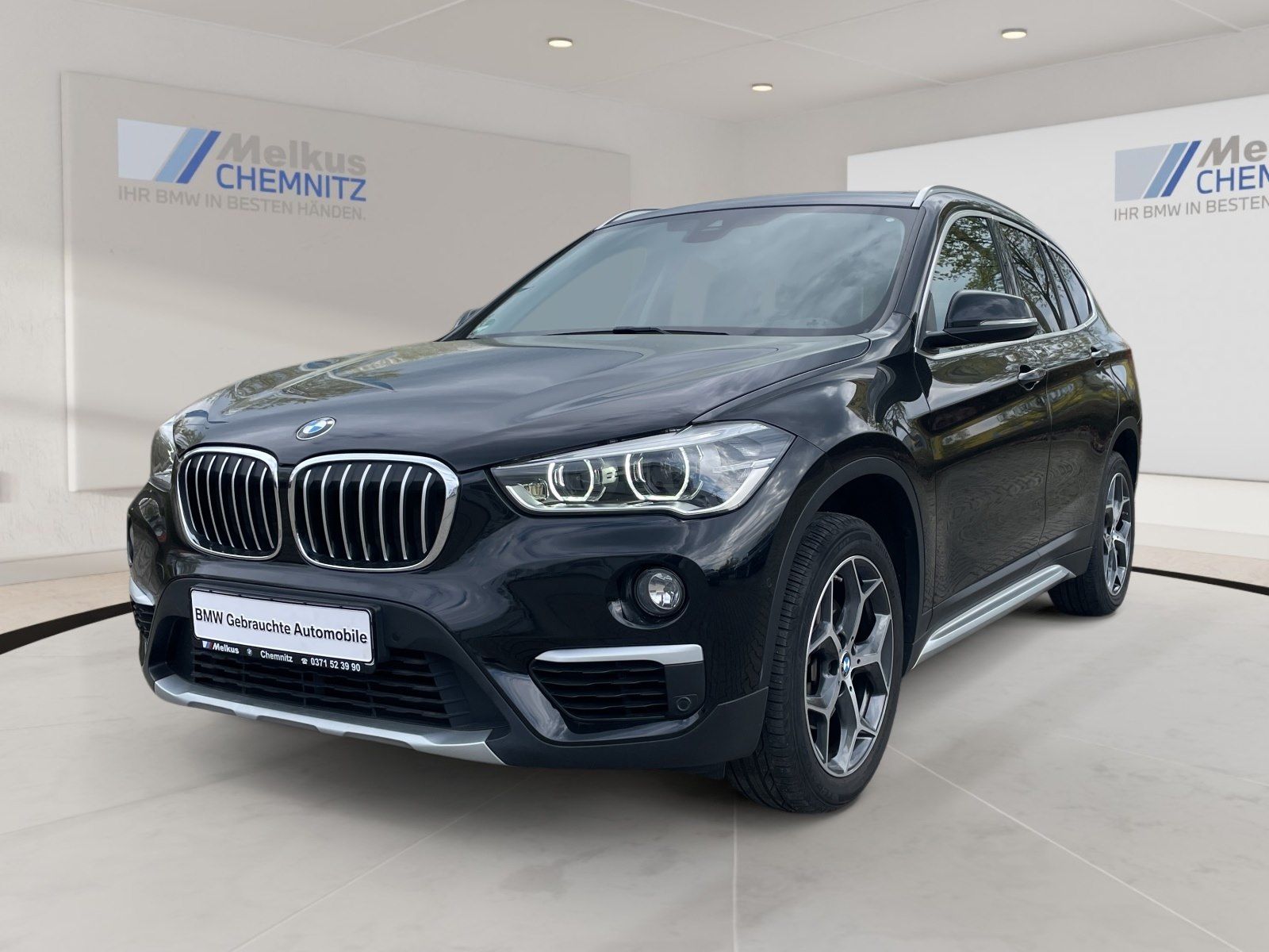 BMW X1 sDrive18i xLine/AHZV/LED/NAVI/PARKASSI