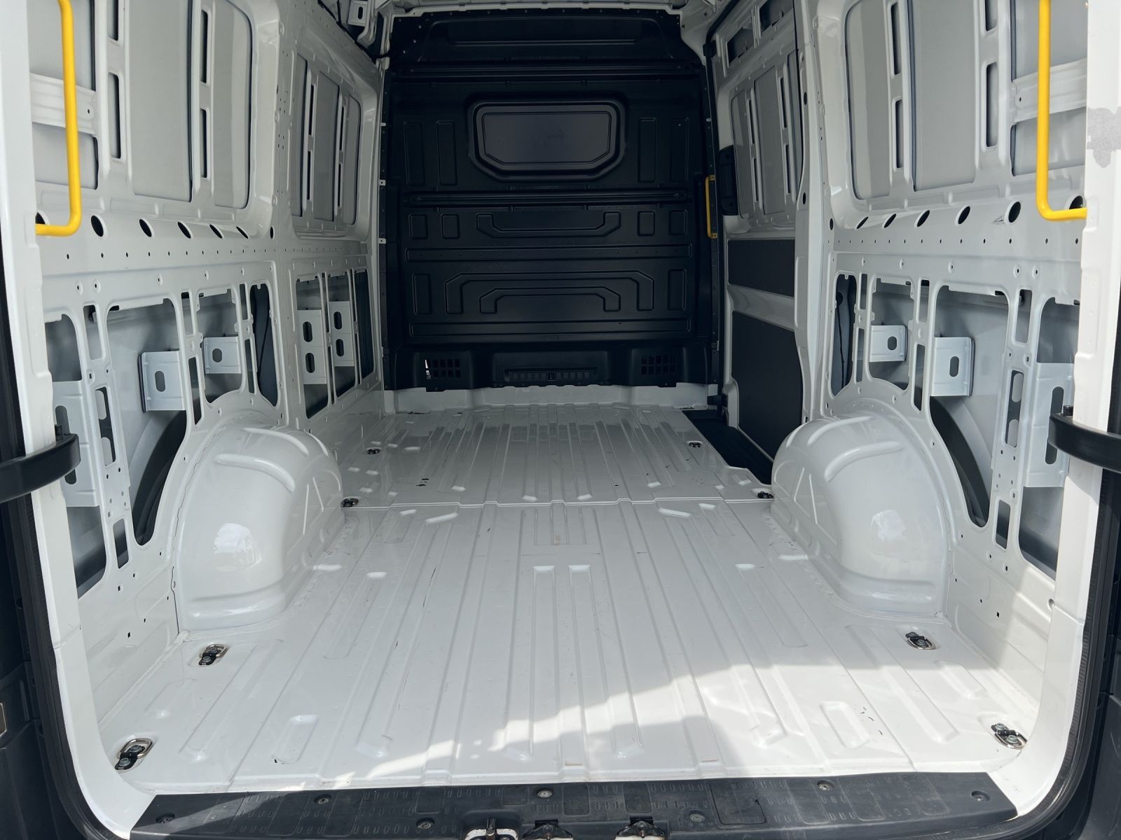 Crafter 30 Kasten 2,0 l 103 kW Frontantrieb 6-Ga