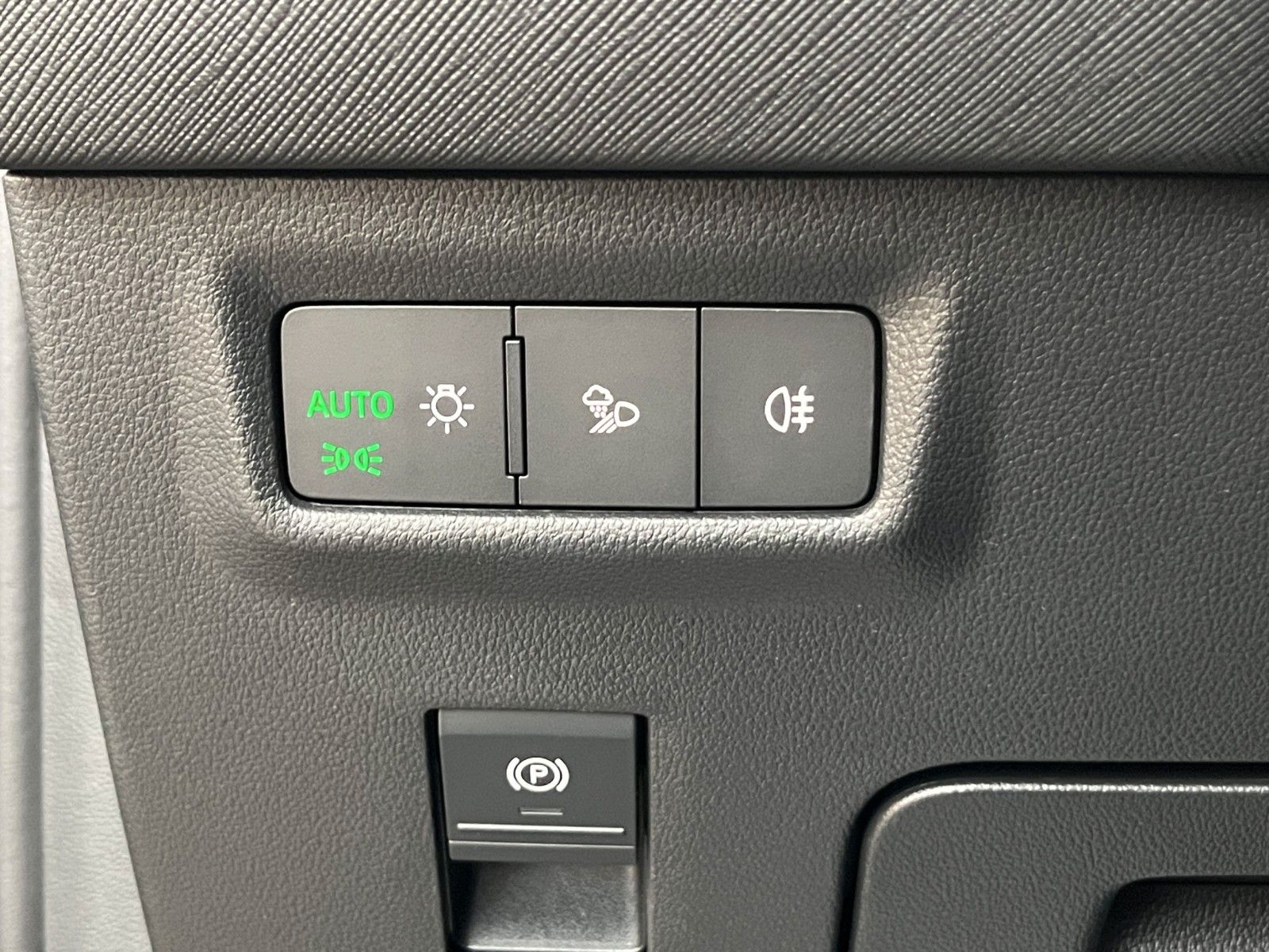 Fahrzeugabbildung SKODA Kodiaq 2.0 TDI DSG*7-Sitzer**ViCo*SHZ*LED**