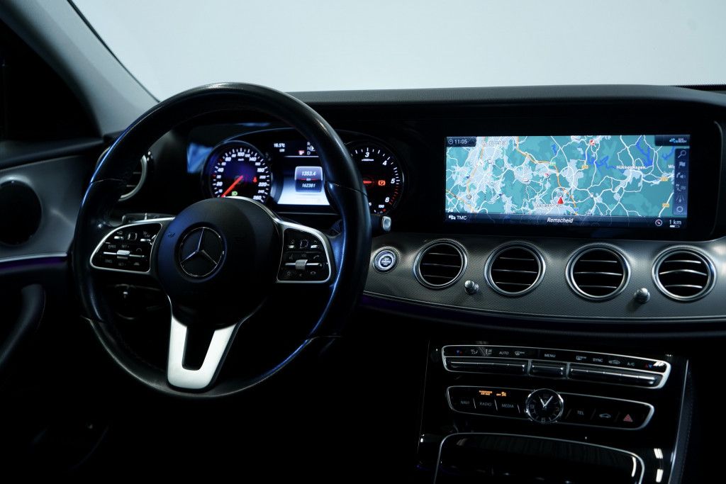 Mercedes Benz E 220