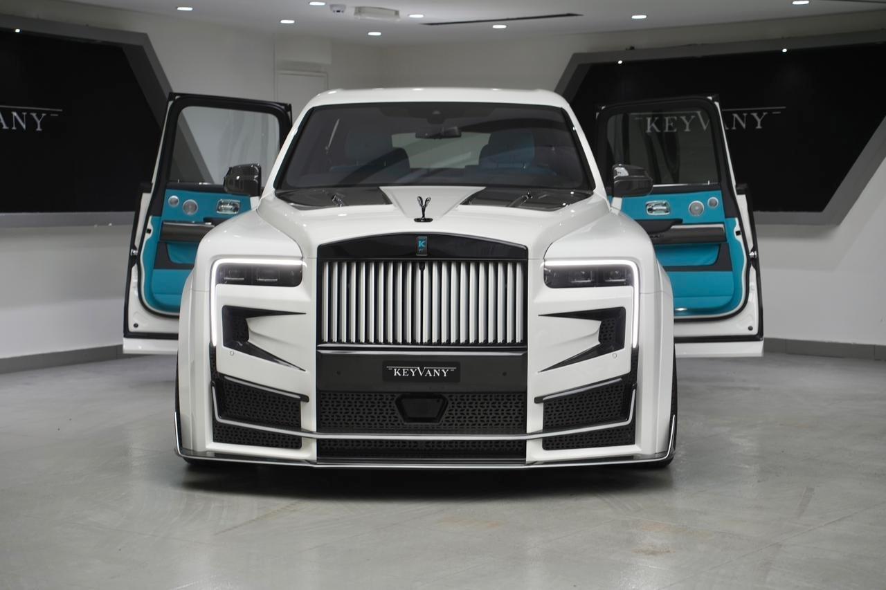 Rolls-Royce CULLINAN II BLACK BADGE/KEYVANY/4SEAT/TV/STARLGH