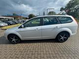 Ford Focus 2,0TDCi DPF Titanium Turnier - Ford Focus aus 2010 mit Diesel-Antrieb