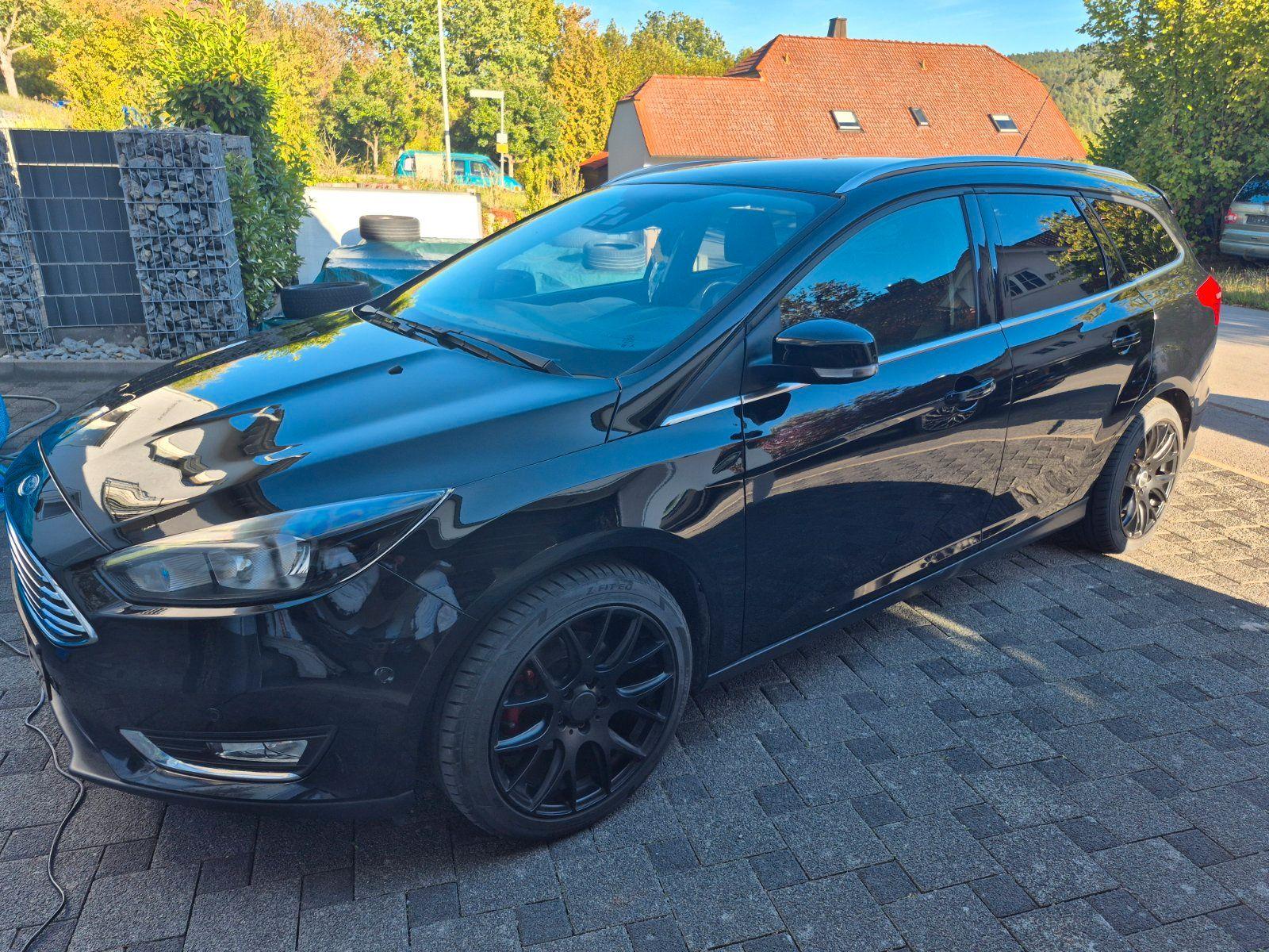 Ford Focus 2015 — photo 14