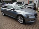 Skoda Superb Combi 2.0 TSI DSG Style Navi AHK - Skoda: Unfallwagen