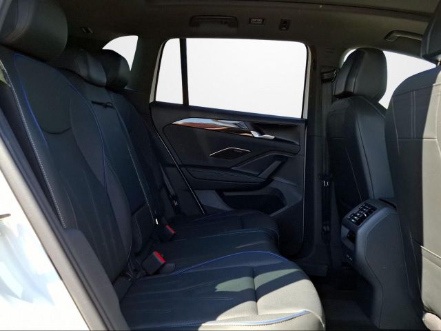 TIGUAN 2.0 TDI DSG R-LINE+IQ.LIGHT+AZV+360 ?