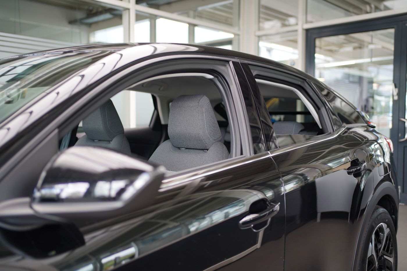 Fahrzeugabbildung Citroën C4 PureTech 130 EAT8 Max Automatik Sitzheizung