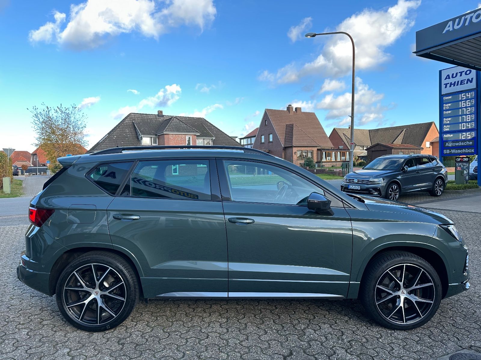 Fahrzeugabbildung CUPRA Ateca 2.0 TSI VZ 4Drive Pano/Navi/ACC/DCC/360°