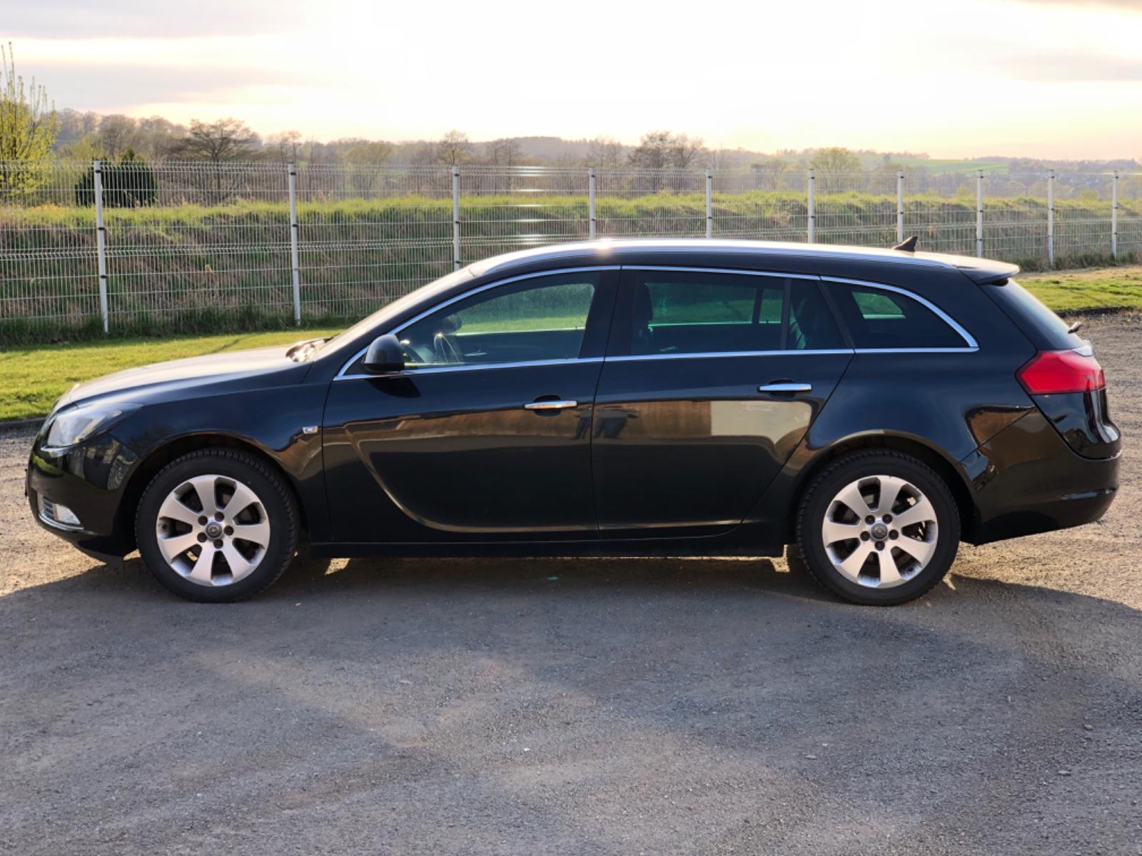 Opel Insignia 2012 — engine 1.956 cm³, 131 HP (96kW)