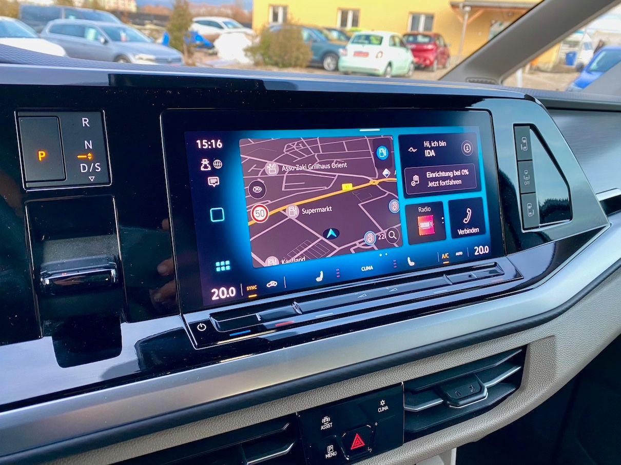 Fahrzeugabbildung Volkswagen T7 Multivan 2.0 TDI LANG LIFE AAC NAVI 7-SITZER