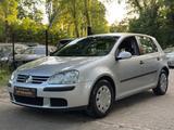 Volkswagen Golf 1.6 Automatik Tüv & Service Neu KlimaAuto. - Volkswagen Golf aus 2005: 1.6