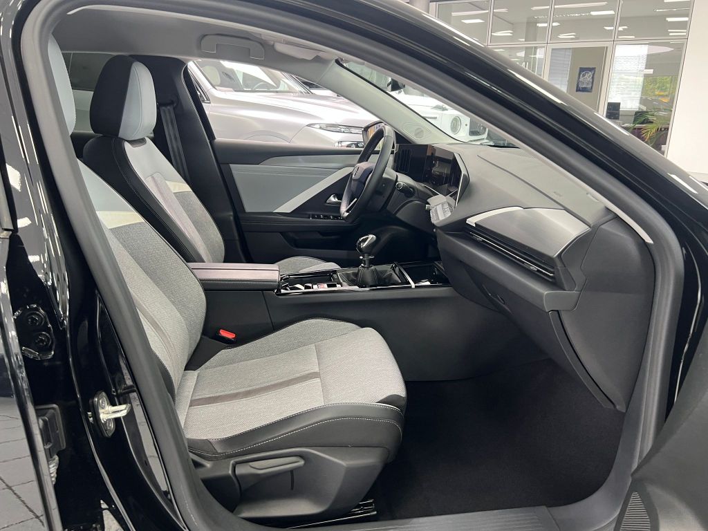Opel Astra 1.2 Business Elegance KAM*ACC*LED*CarPlay*