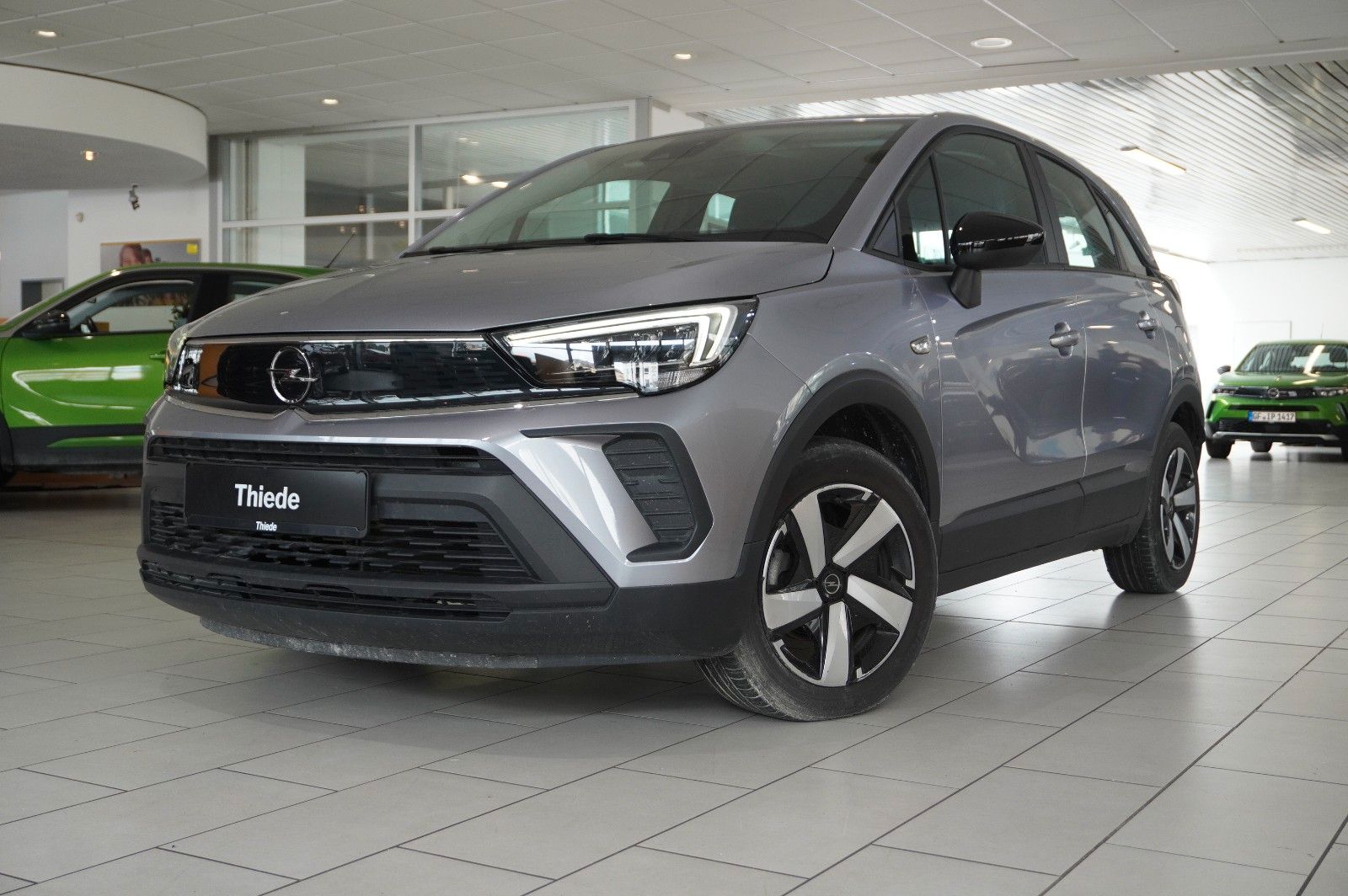 Fahrzeugabbildung Opel Crossland (X) 1.2 EDITION NAVI/LED/KAMERA/TEMP.
