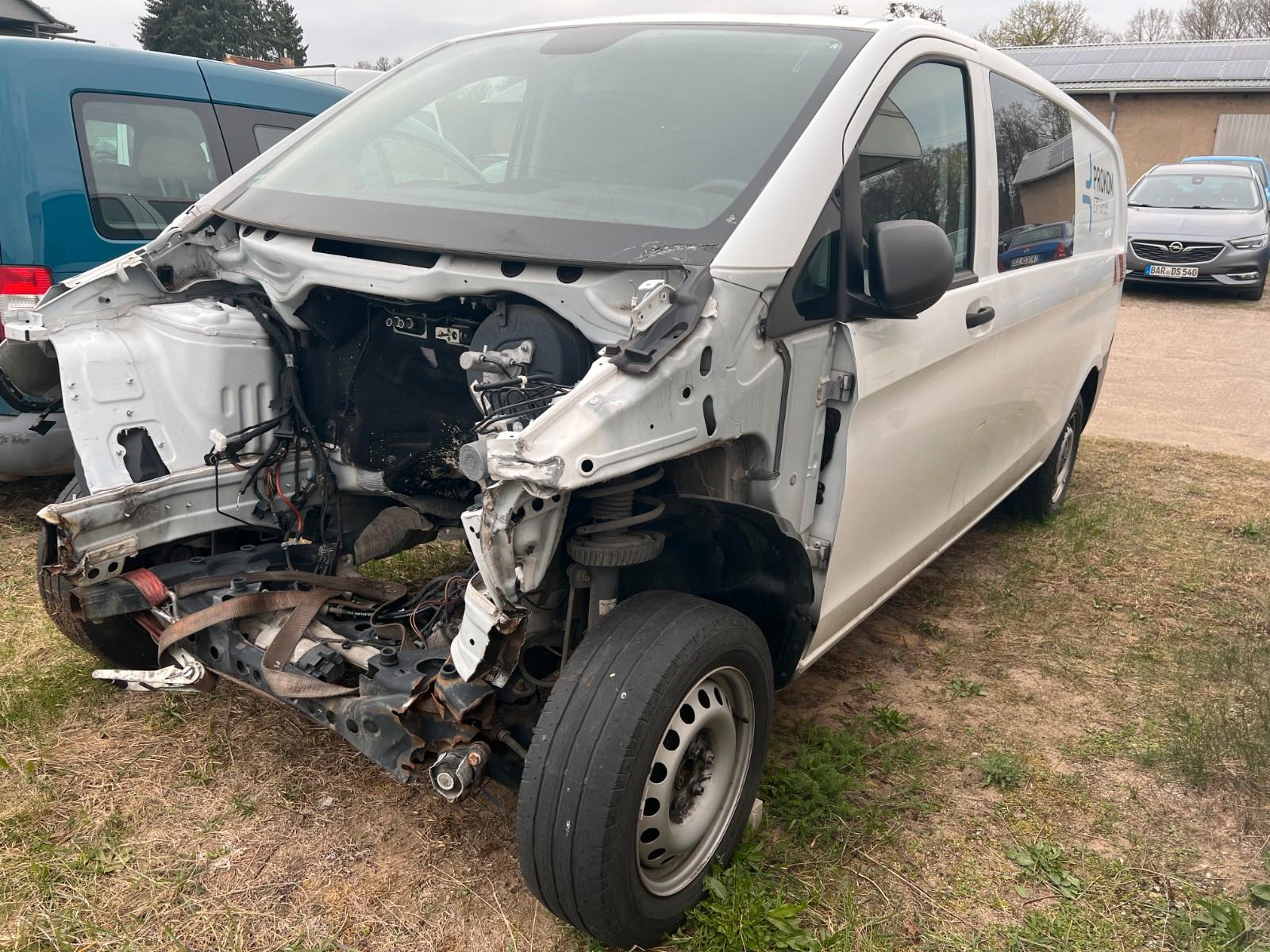 Mercedes-Benz Vito Mixto 116 CDI extralang *Unfall ohne Motor*