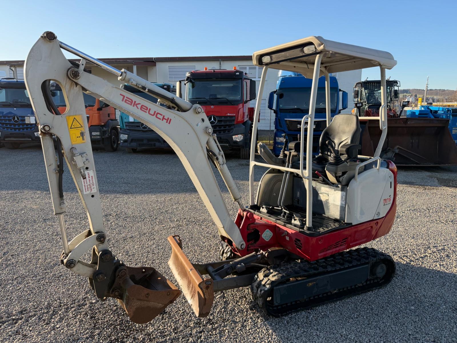 Takeuchi TB216