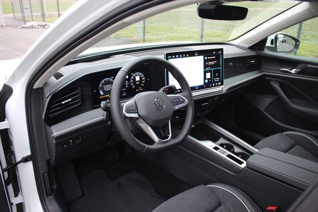 Passat Variant Business eTSI DSG Navi-Pro-Max 8-