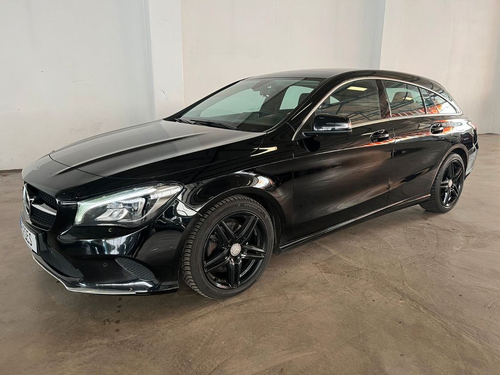 Image of Mercedes-Benz CLA 220