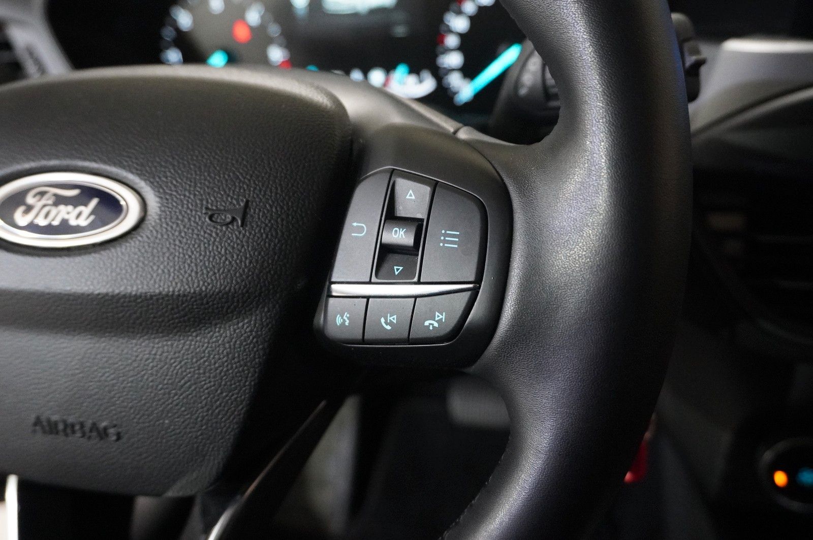 Fahrzeugabbildung Ford Focus Turnier 1.5D COOL & CONN NAVI/LED/SPORT/SH