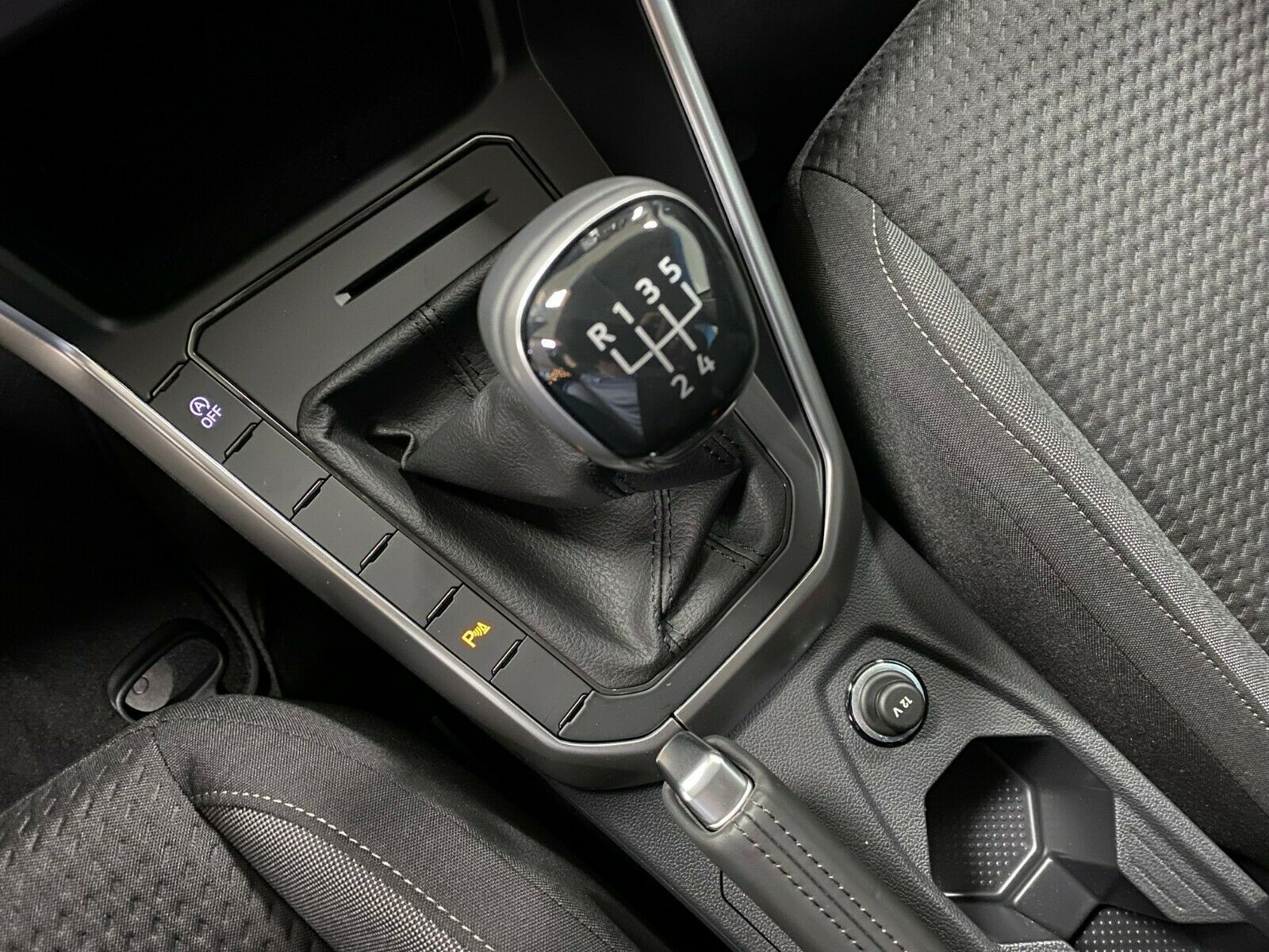 Fahrzeugabbildung Volkswagen Polo 1.0 LIFE +neues Modell+SOFORT+GARANTIE 2025