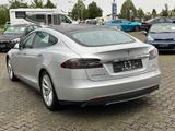 Tesla Model S DuaL PERFORMANCE - mit Elektro-Antrieb: Luftfederung, Limousine