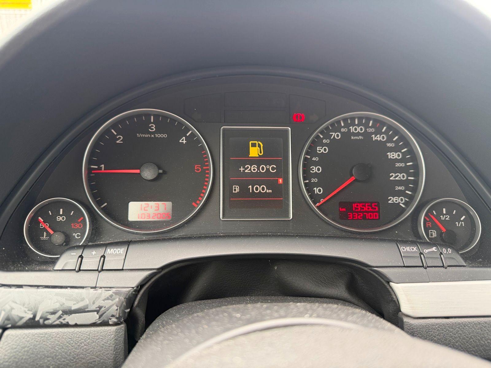 Audi A4 2006 — photo 10