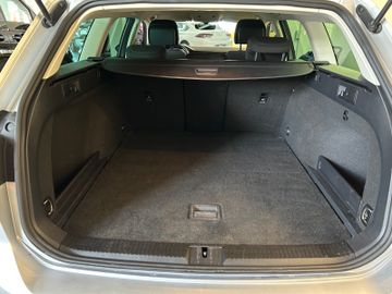 Volkswagen Passat Variant - 5