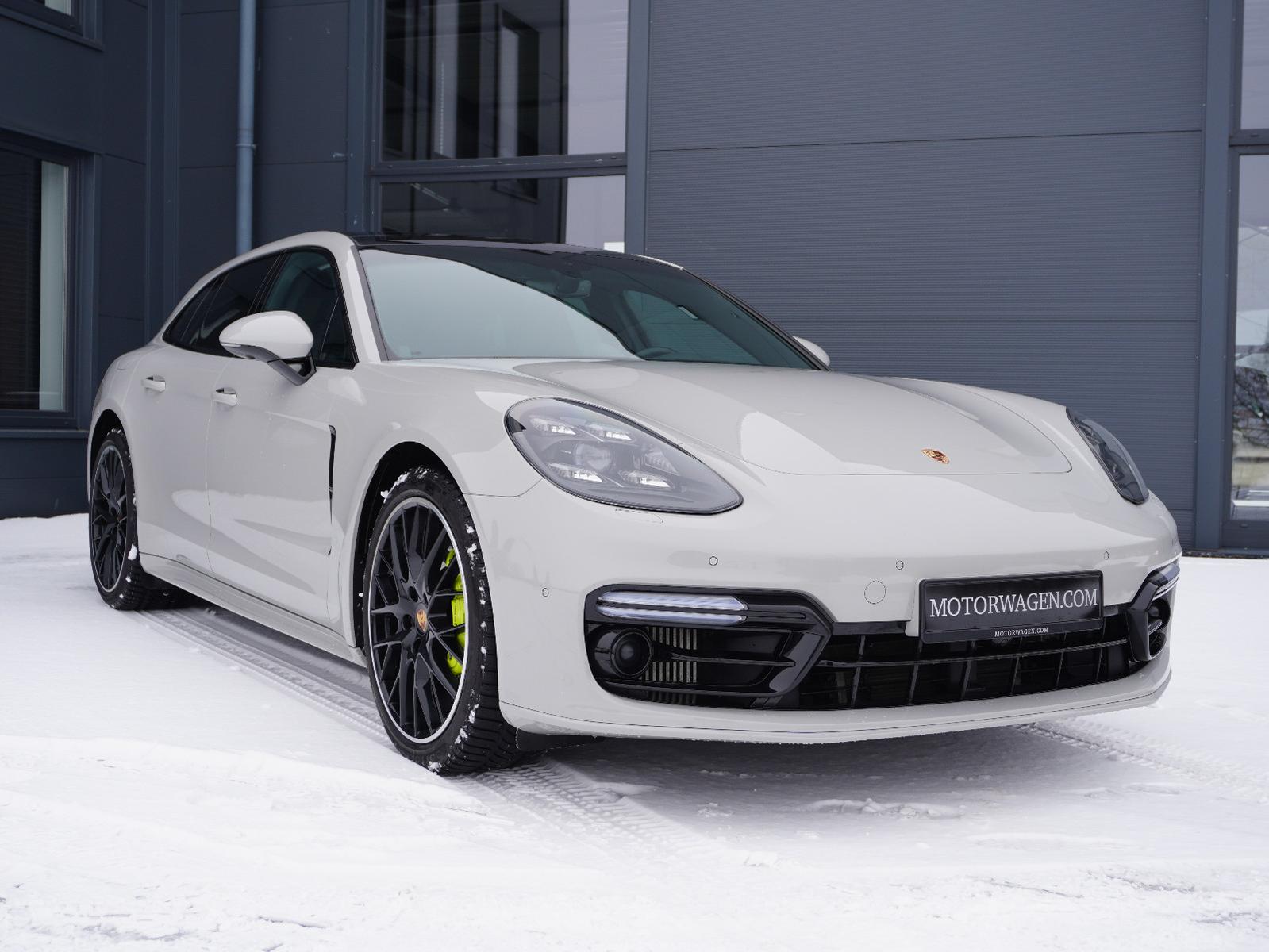 Porsche Panamera Sport Turismo 4 E-Hybrid
