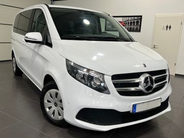 Mercedes V 220 - 5