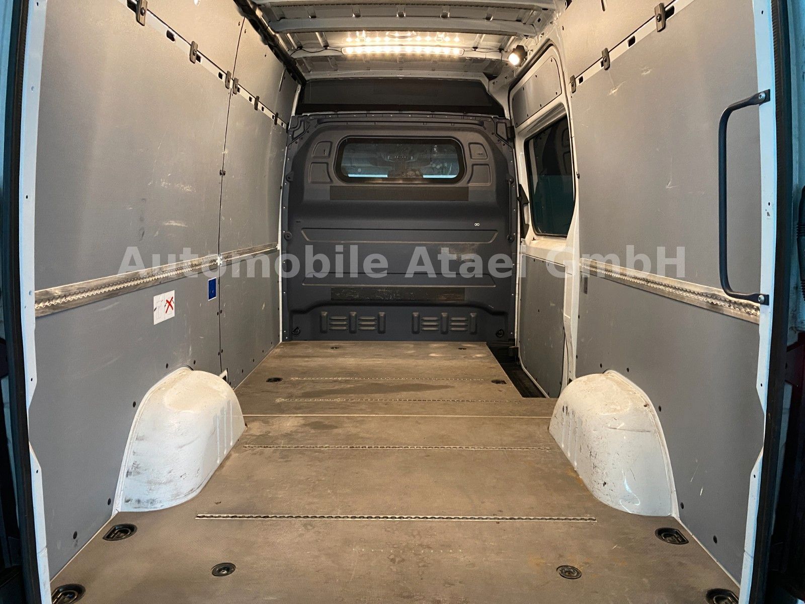 Fahrzeugabbildung Mercedes-Benz Sprinter 316 Automatik AHK+ KAMERA+ NAVI (9895)