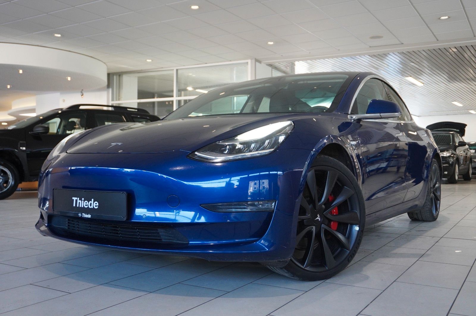 Fahrzeugabbildung Tesla Model 3 PERFORMANCE DUAL-MOTOR NAVI/LED/KAMERA