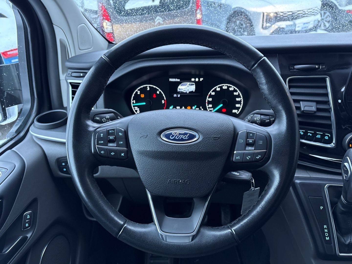 Fahrzeugabbildung Ford Tourneo Custom Kombi 320 L2 Titanium X TotWinkAs