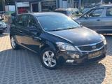 Kia cee'd / Ceed Tüv/Service/Neu Aus 1 Hand - gebrauchte Kia cee'd / Ceed aus dem Jahr 2011