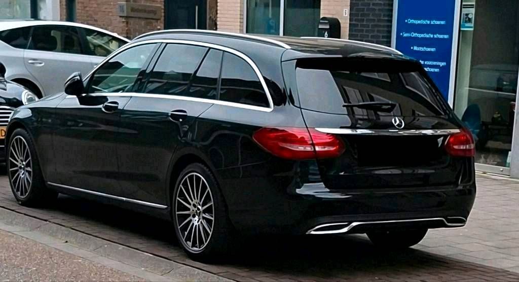 Image of Mercedes-Benz C 200