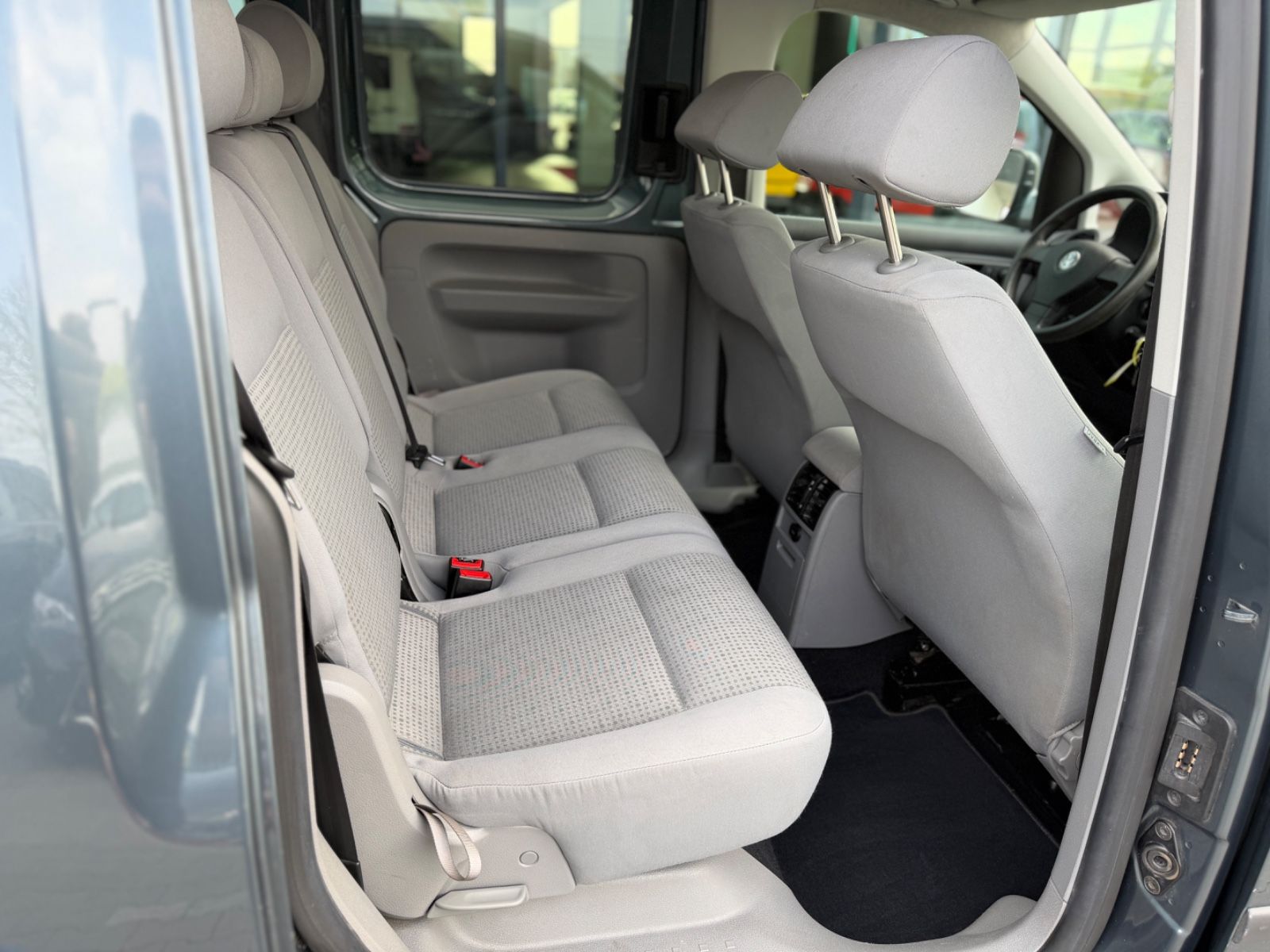 Caddy 1.6 Life Klimaaut. Anhängerk 5Sitz Tüv NEU