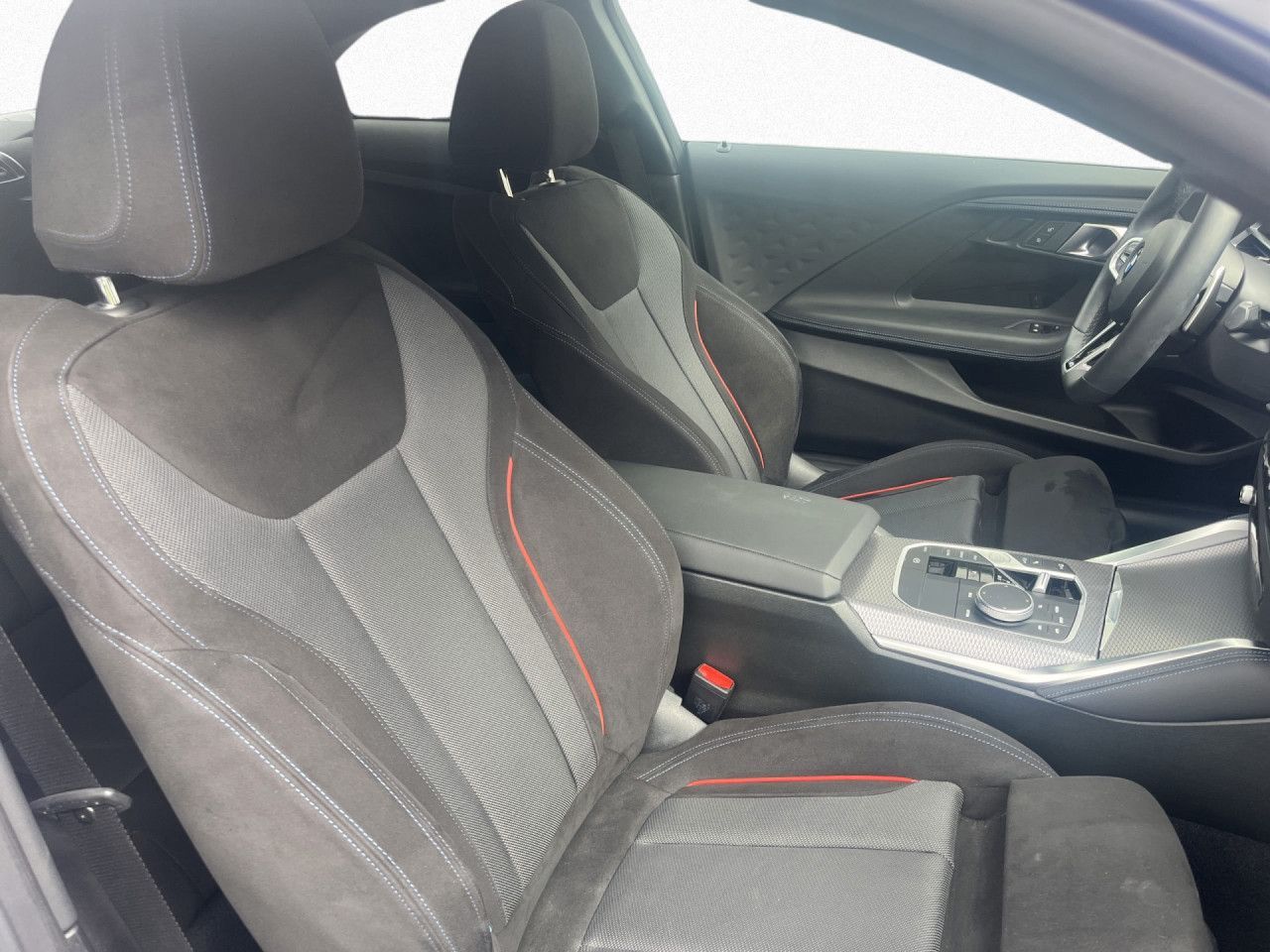 BMW 218 - Bild 12