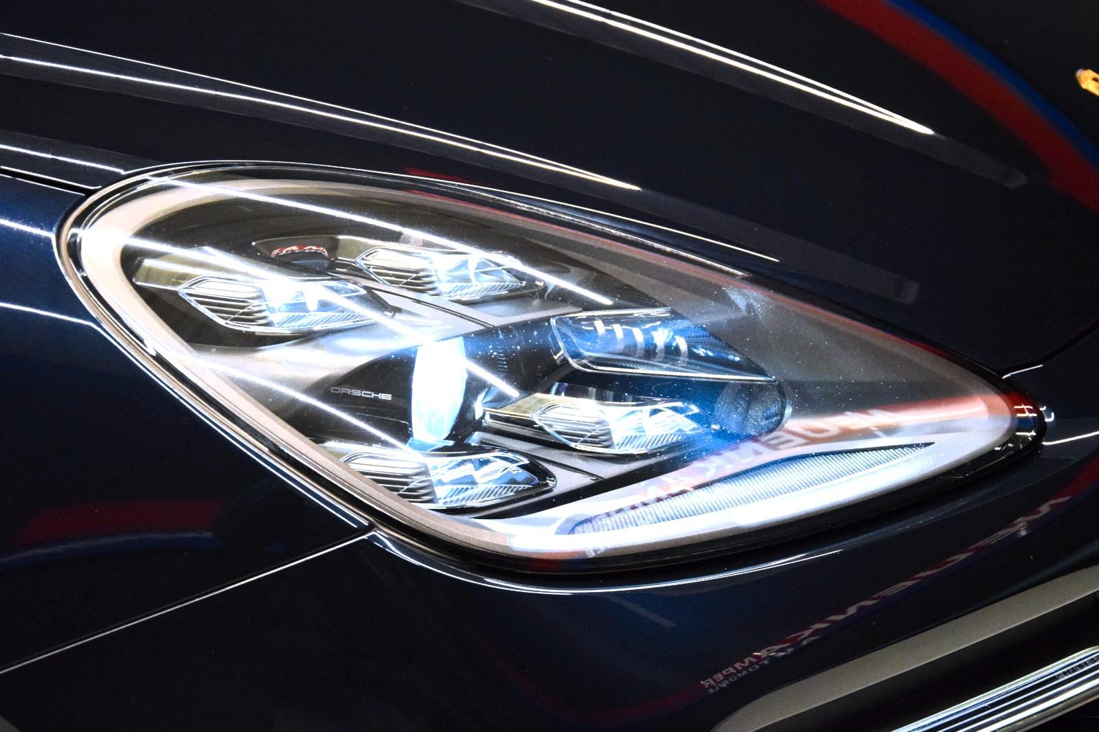 Porsche Cayenne E-Hybrid Pano. ACC Matrix. Bose Approv.