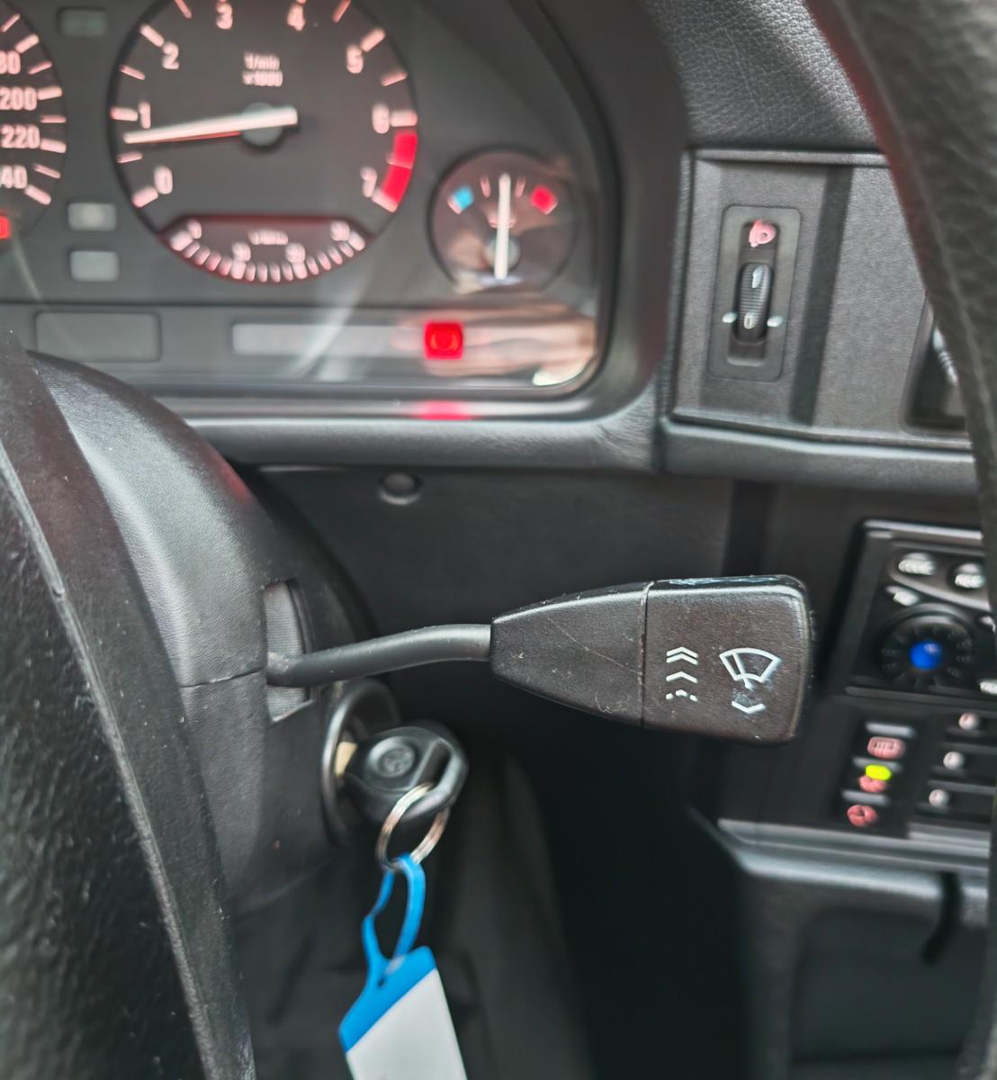 BMW 520I - E34 - 150 CV - BVM