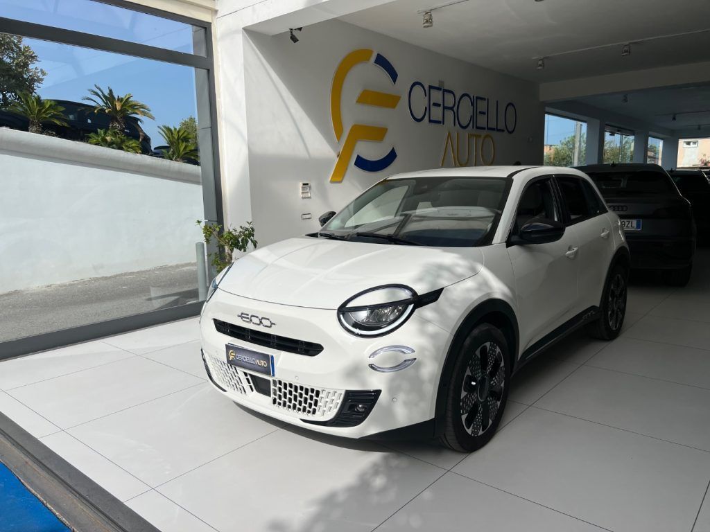 Fiat 600 Hybrid 110 CV DCT MHEV La Prima da€229,