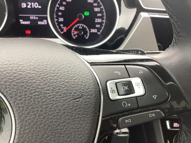 Touran 2.0TDI Comfortline DSG + AHK starr , WR+