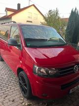 Volkswagen T5 Multivan - rote Volkswagen T5 Multivan
