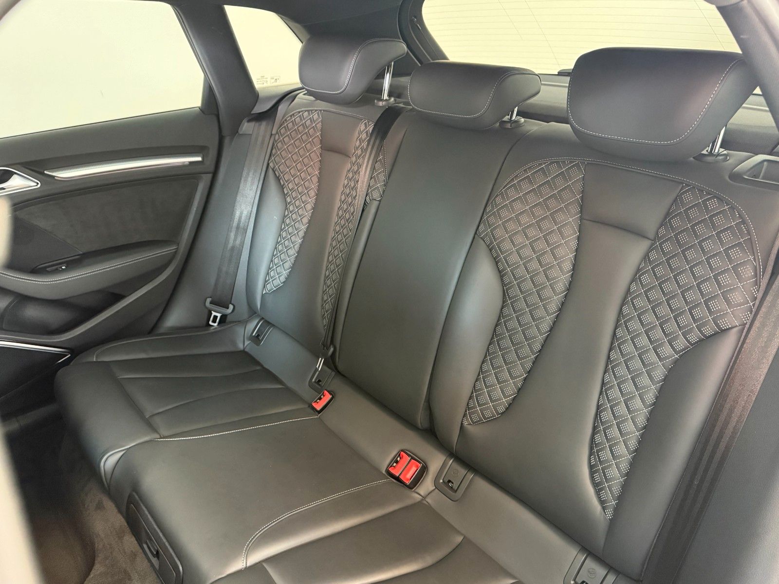 Audi RS3 Sportback Quattro*PANO*SCHALE*B&O*VIRTUAL* foto 17