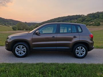 Volkswagen Tiguan - 3