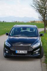 Ford S-Max 2,0 D 150PS Titanium, 1 Halter, Scheckheft - Ford S-Max: Ps